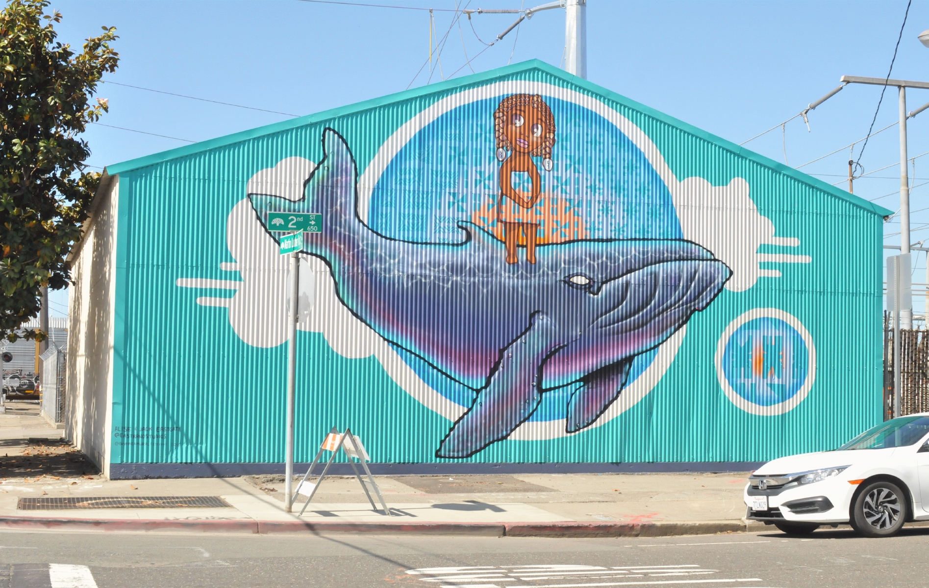 ./Girl_on_Whale_Mural_by_Alise_and_Jack_Eastgate_20180601_101549_C18_6739.jpg