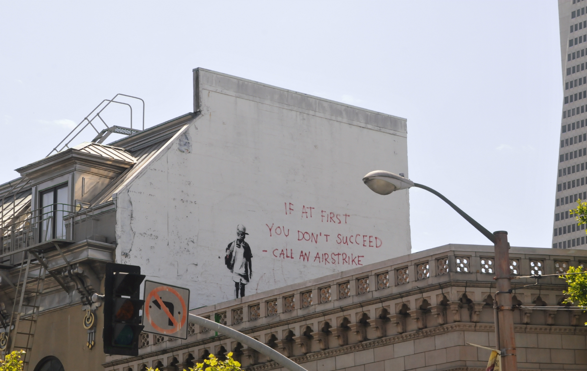 ./Banksy_Columbus_At_Broadway_20170506_104515_C17_3292.jpg