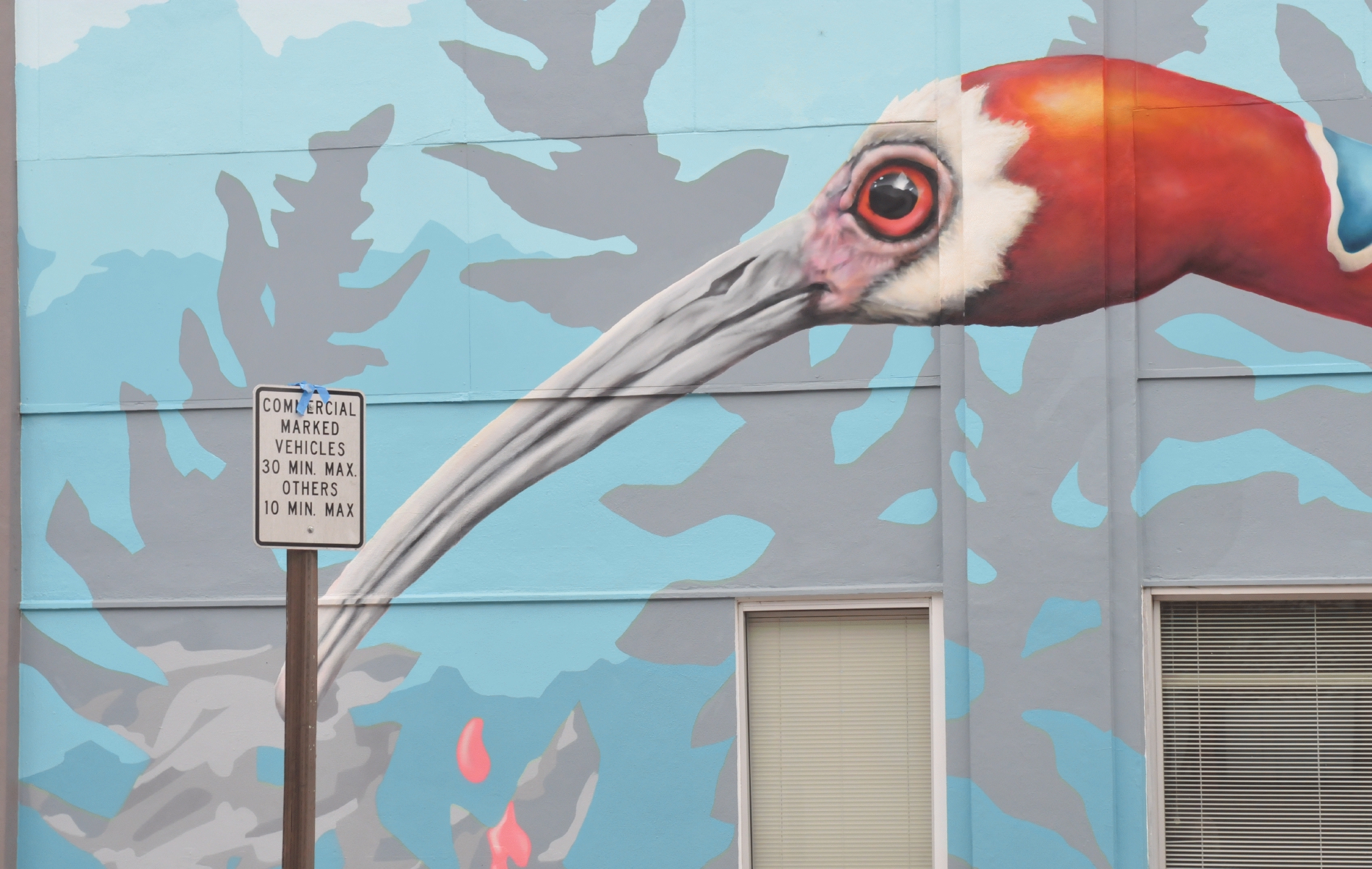 ./Fish_Bird_Mural_by_Bayne_Gardner_20181001_093343_C18_7322.jpg