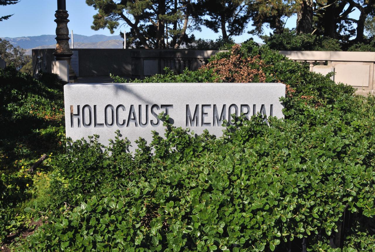 ./Holocaust_Memorial_Palace_Of_The_Legion_Of_Honor_20110206_142325_B11_3353.jpg