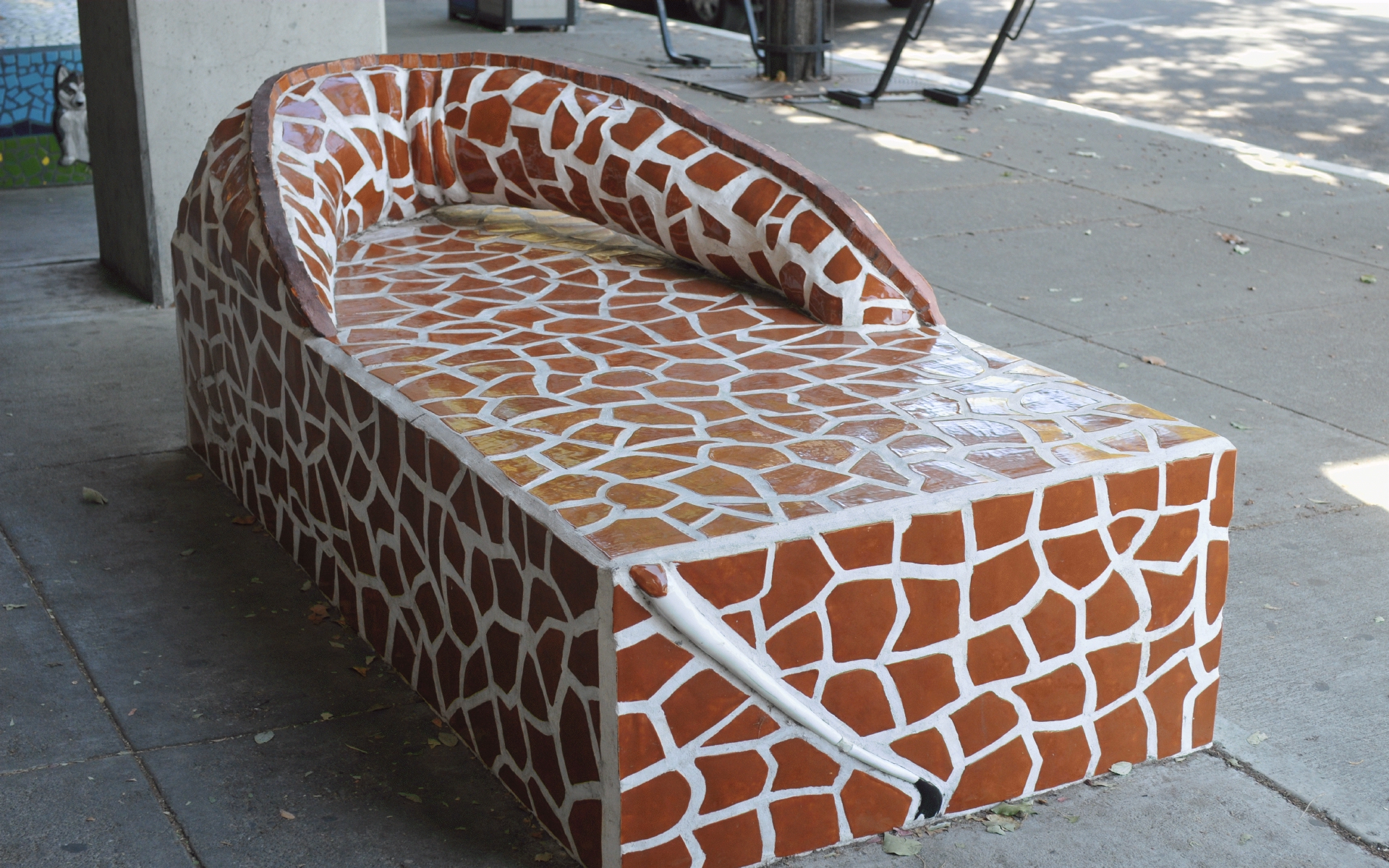 ./Girrafe_Bench_Art_by_Jean_Van_Keuren_Davis_California_20191018_130907_C19_5315.jpg