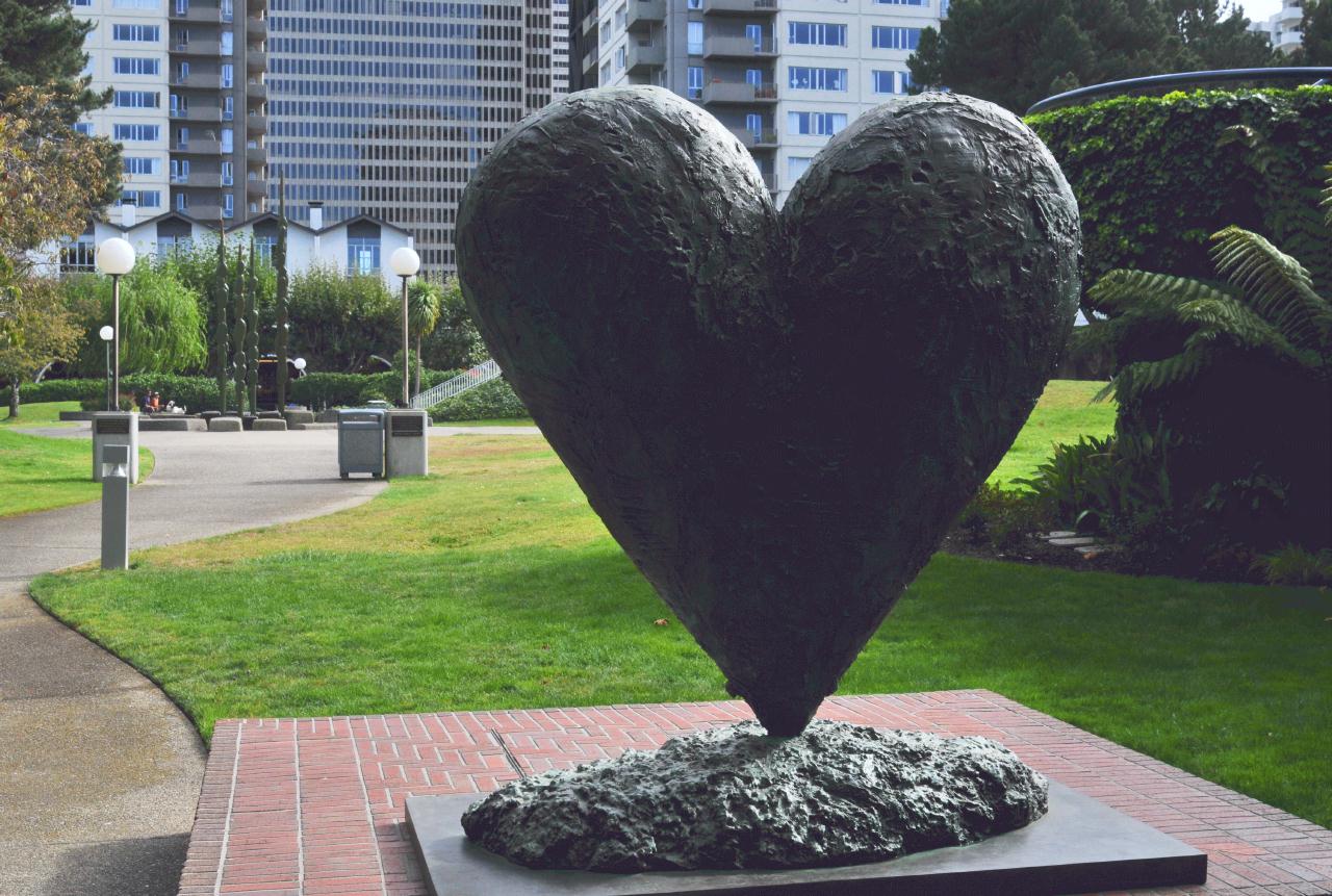 ./Jim_Dine_Big_Heart_on_the_Rock_Bronze_1984_20100918_160052_7806BCX.jpg