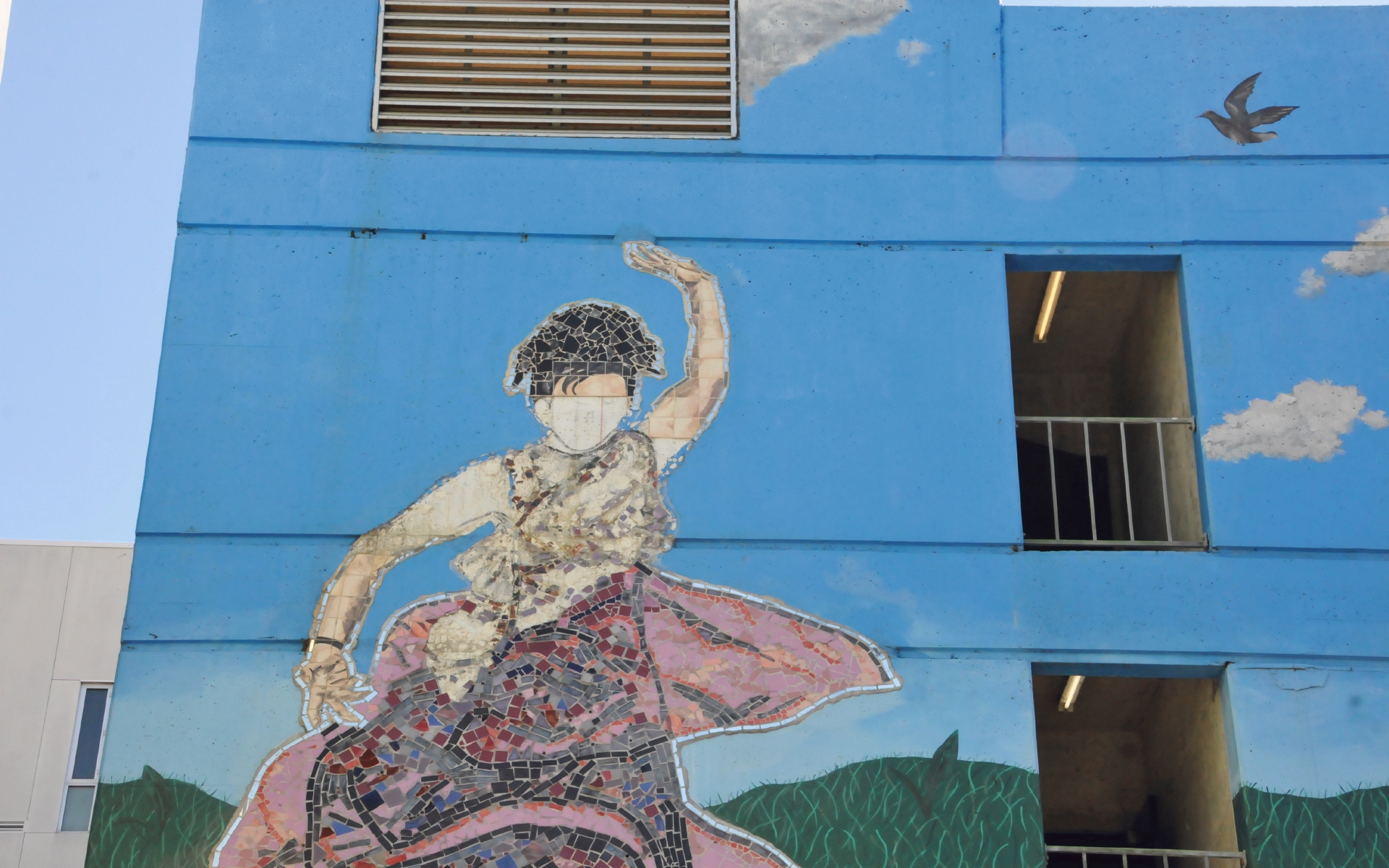 ./Dancing_In_The_Curve_Of_The_World_Mural_by_Josef_Norris_San_Francisco_20230913_115132_C23_2834.jpg