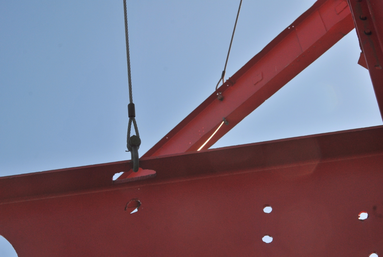 ./Mark_Di_Suvero_Magma_20140223_132514_C14_1146.jpg