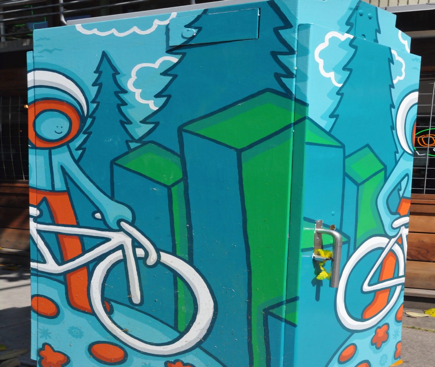 ./3rd_Bicycle_Utility_Box_Art_20230519_104028_C23_0331.jpg