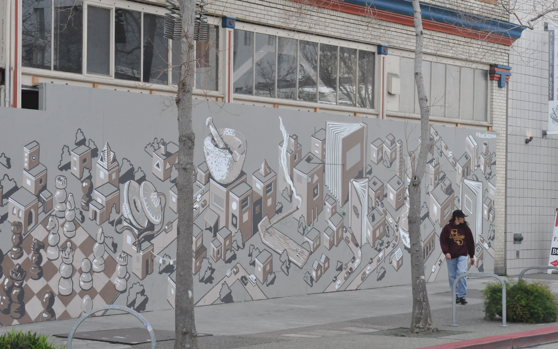 ./Construction_Mural_2109_2498_Telegraph_Avenue_Berkeley_California_20190301_153708_C19_2372.jpg