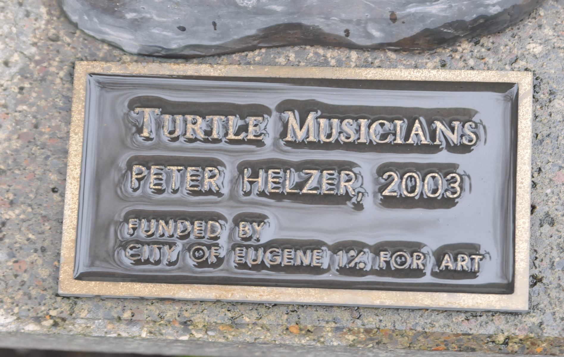 ./Turtle_Musicians_by_Peter_helzer_Downtown_Eugene_Oregon_20151205_104600_C15_5533.jpg