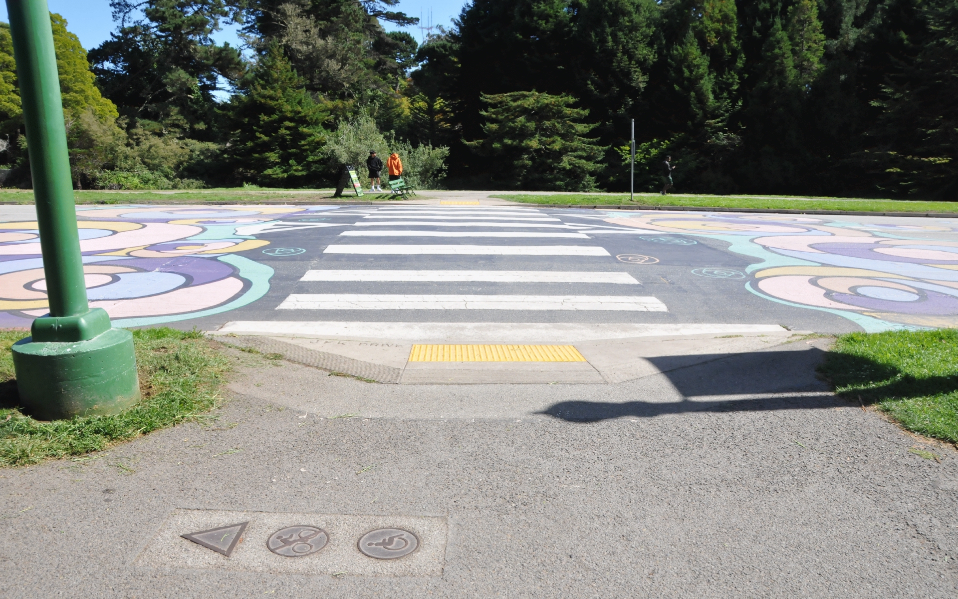 ./CrossWalk_Street_Mural_John_F_Kenedy_Drive_Golden_Gate_Park_20230906_150201_C23_1742.jpg