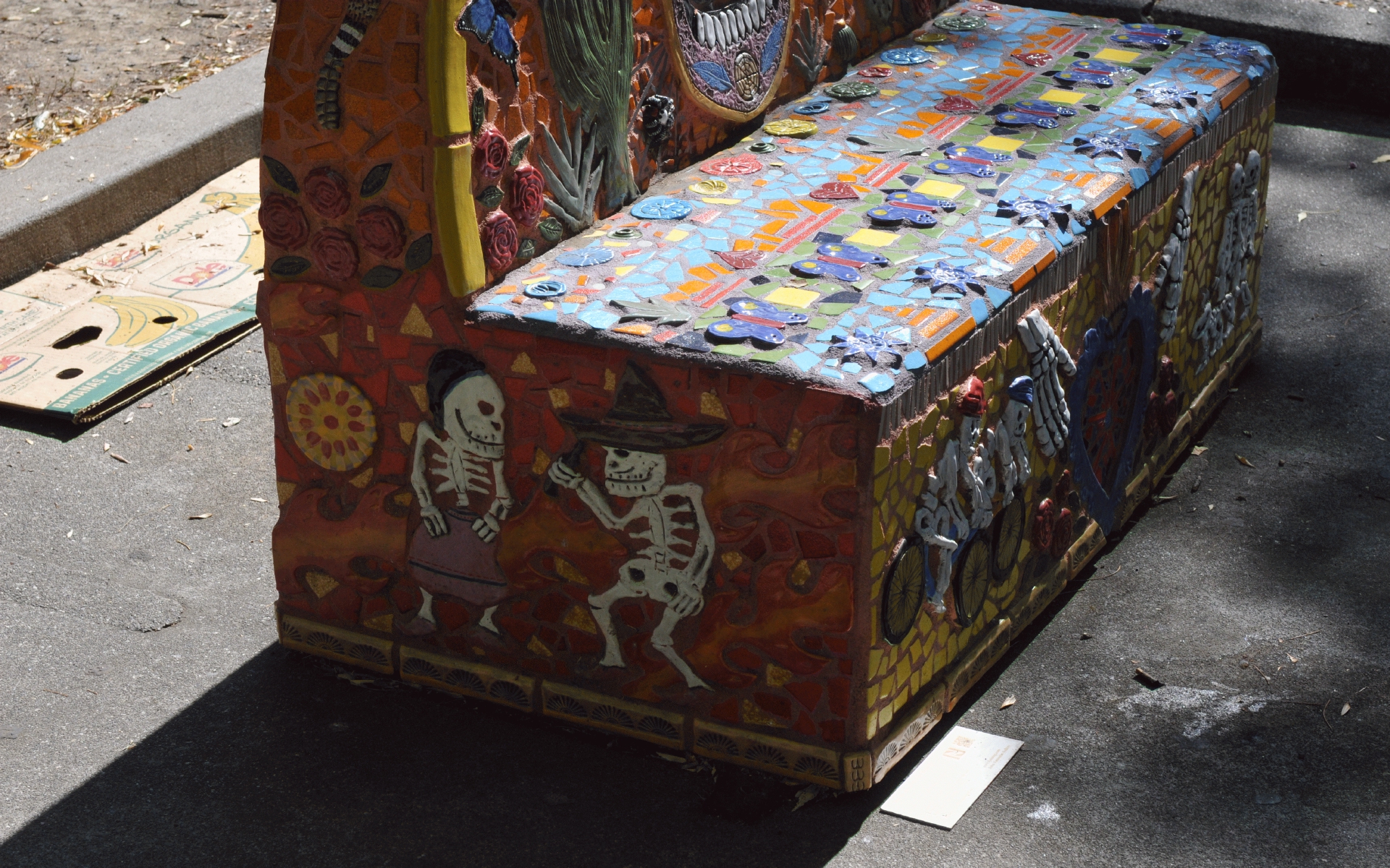 ./Dia_De_Los_Muertos_Bench_by_Wes_Horn_Davis_California_20191018_122152_C19_5173.jpg