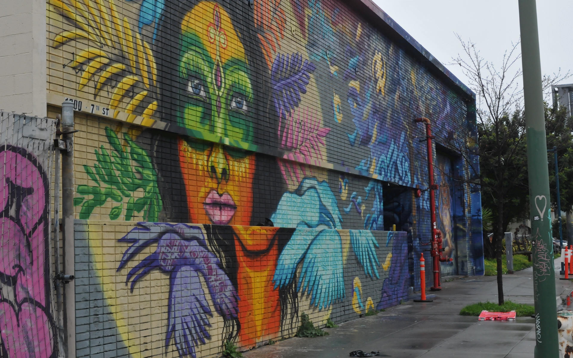 ./1300_7th_Street_Murals_by_Gio_Mantis_and_Berj_and_TimothyB_Art_Oakland_California_20190302_104644_C19_2421.jpg