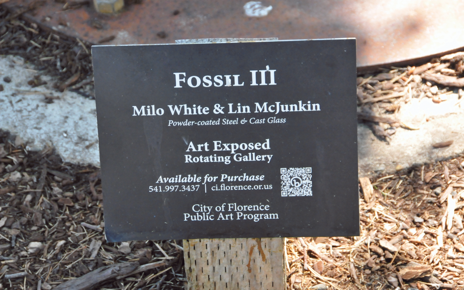 ./Fossil_III_by_Milo_White_and_Lin_McJunkkin_Florence_Oregon_20230816_152157_C23_1289.jpg