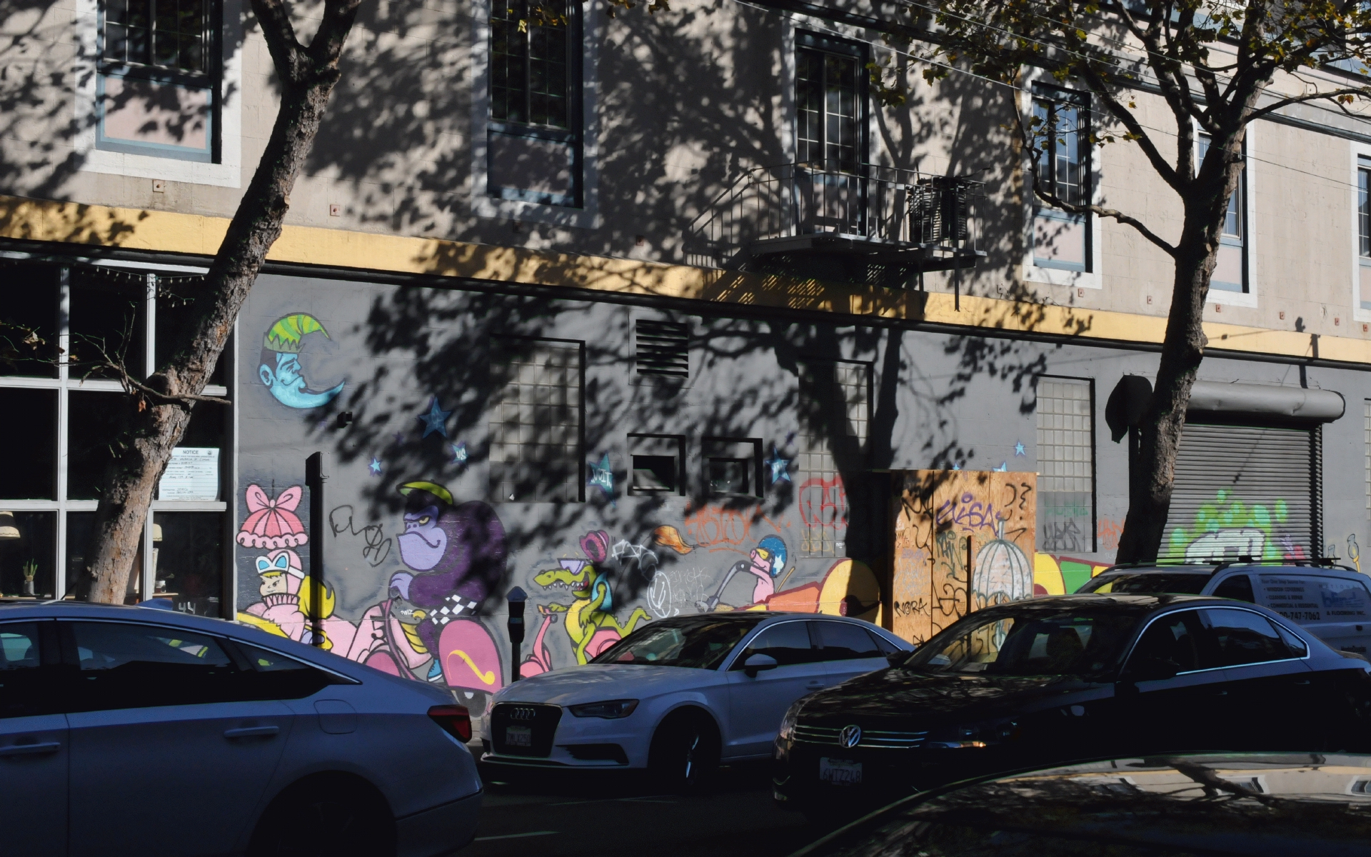 ./Wacky_Races_Mural_by_Tiger_Buder_and_ICP_CMA_Valencia_at_17th_Street_San_Francisco_20191017_100855_C19_4851.jpg