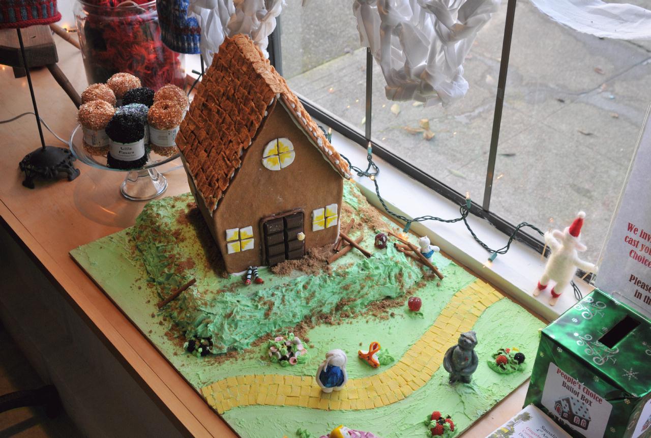 ./Gingerbread_Contest_Sausalito_20101211_162244_3076BCX.jpg