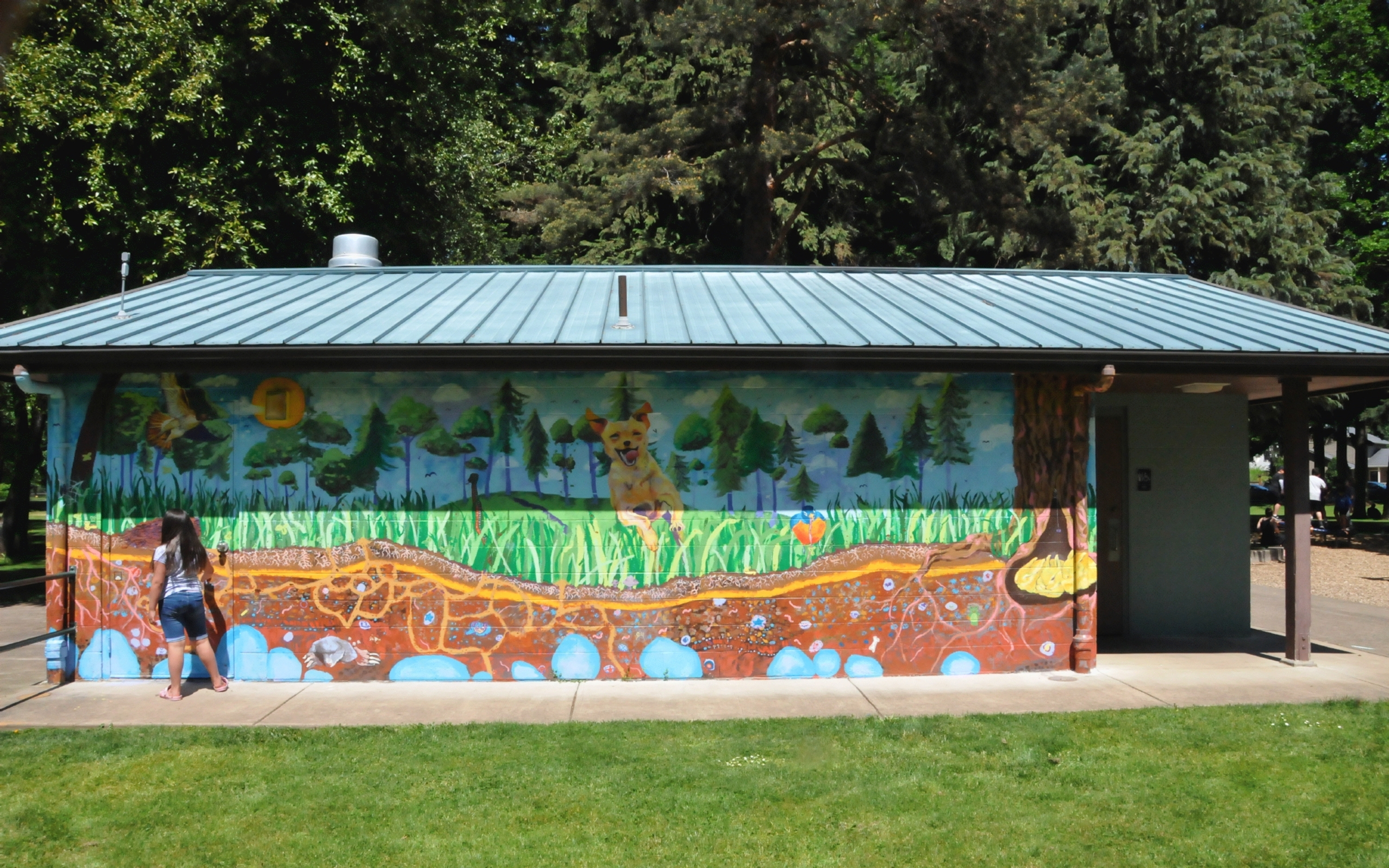 ./Emerald_Park_Mural_by_Unknown_20230520_142732_C23_0398.jpg