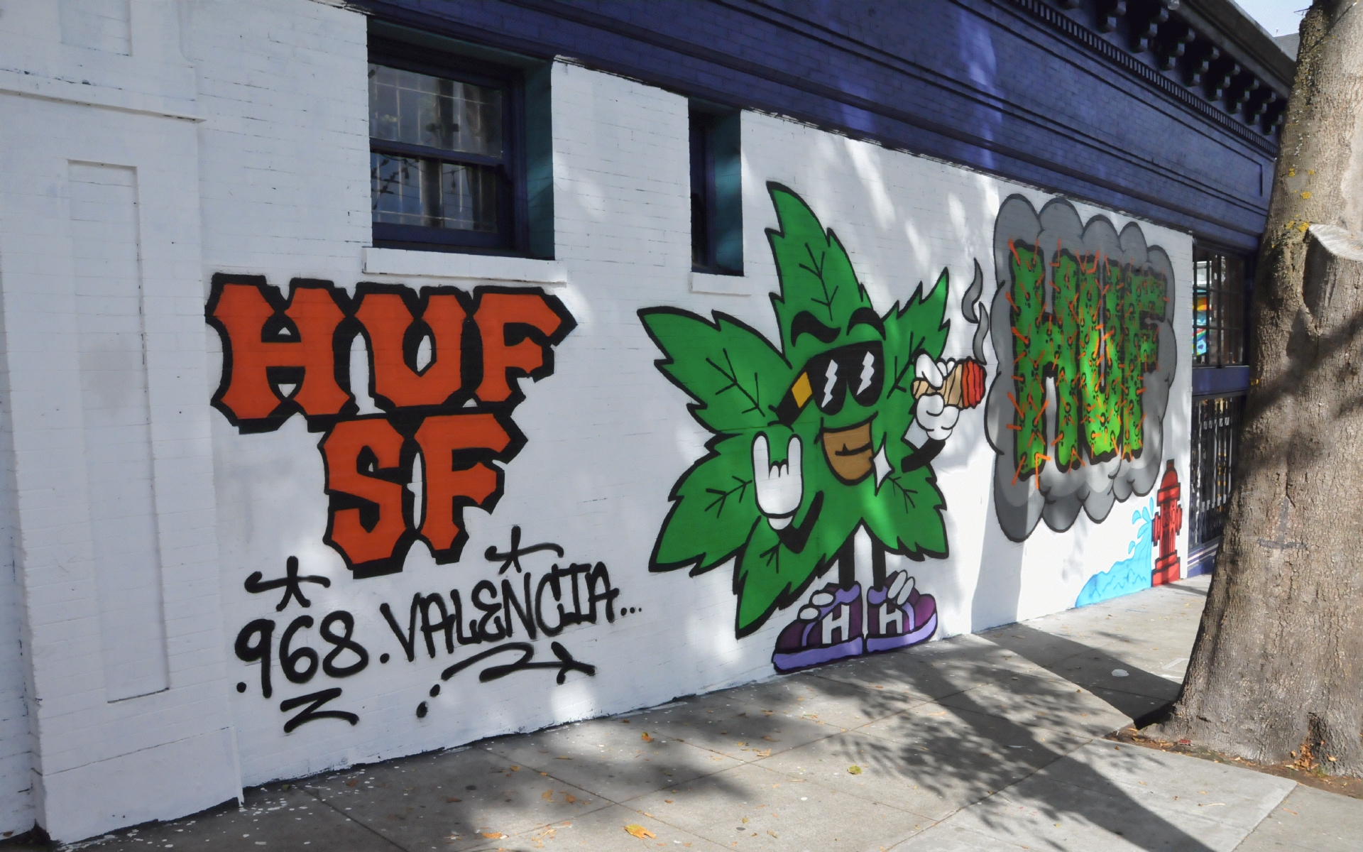 ./Huf_SF_Cothing_Store_Mural_by_Ceno_20230913_101251_C23_2659.jpg