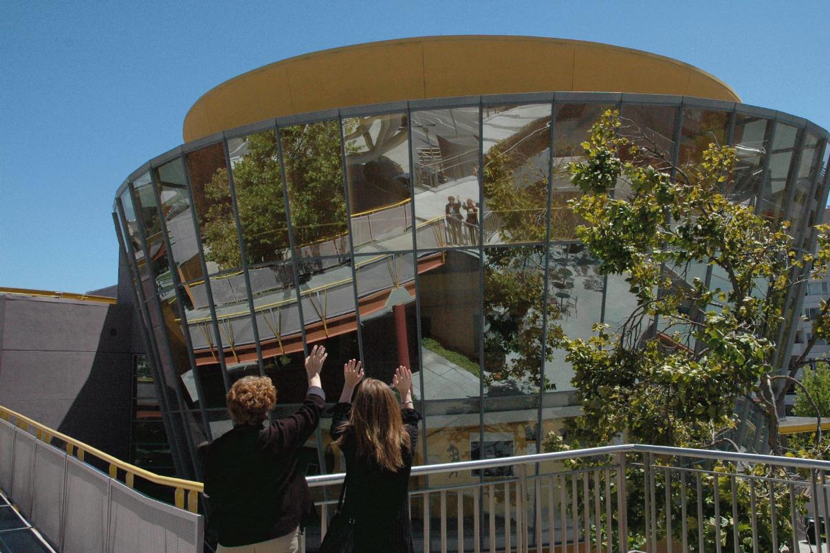 ./Mirror_Reflection_20080702_122550_Zeum_Yerba_Buena_Center_2908David.jpg