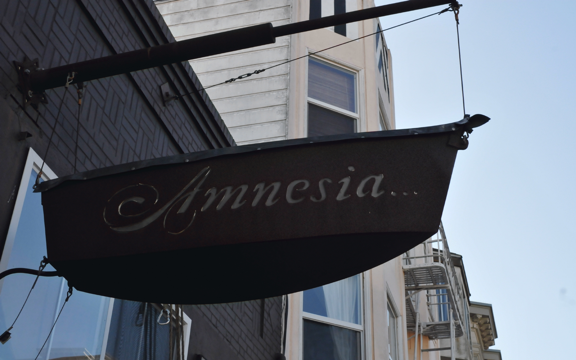 ./Amnesia_Sign_20191017_102848_C19_4912.jpg