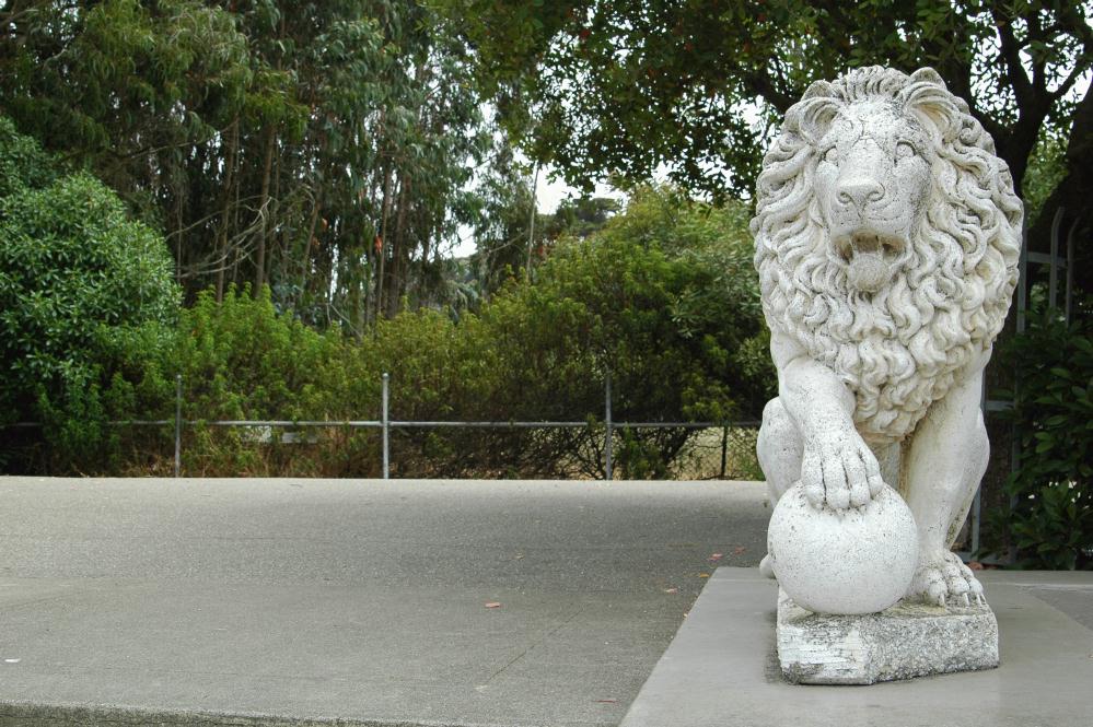 ./Artificial_Lion_20060000_01.jpg