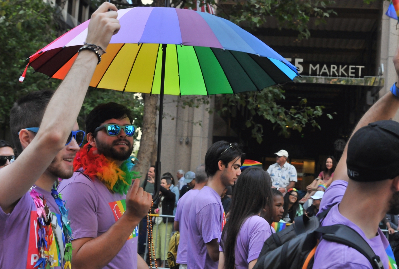 ./San_Francisco_Pride_Parade_20140629_110407_C14_5924.jpg