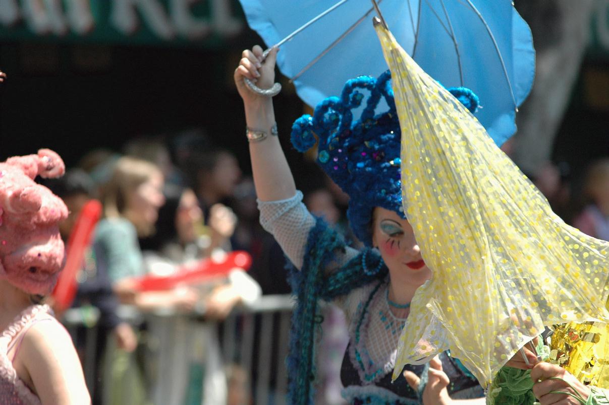 ./Parasol_20080525_105422_Carnival_Parade_3483B.jpg