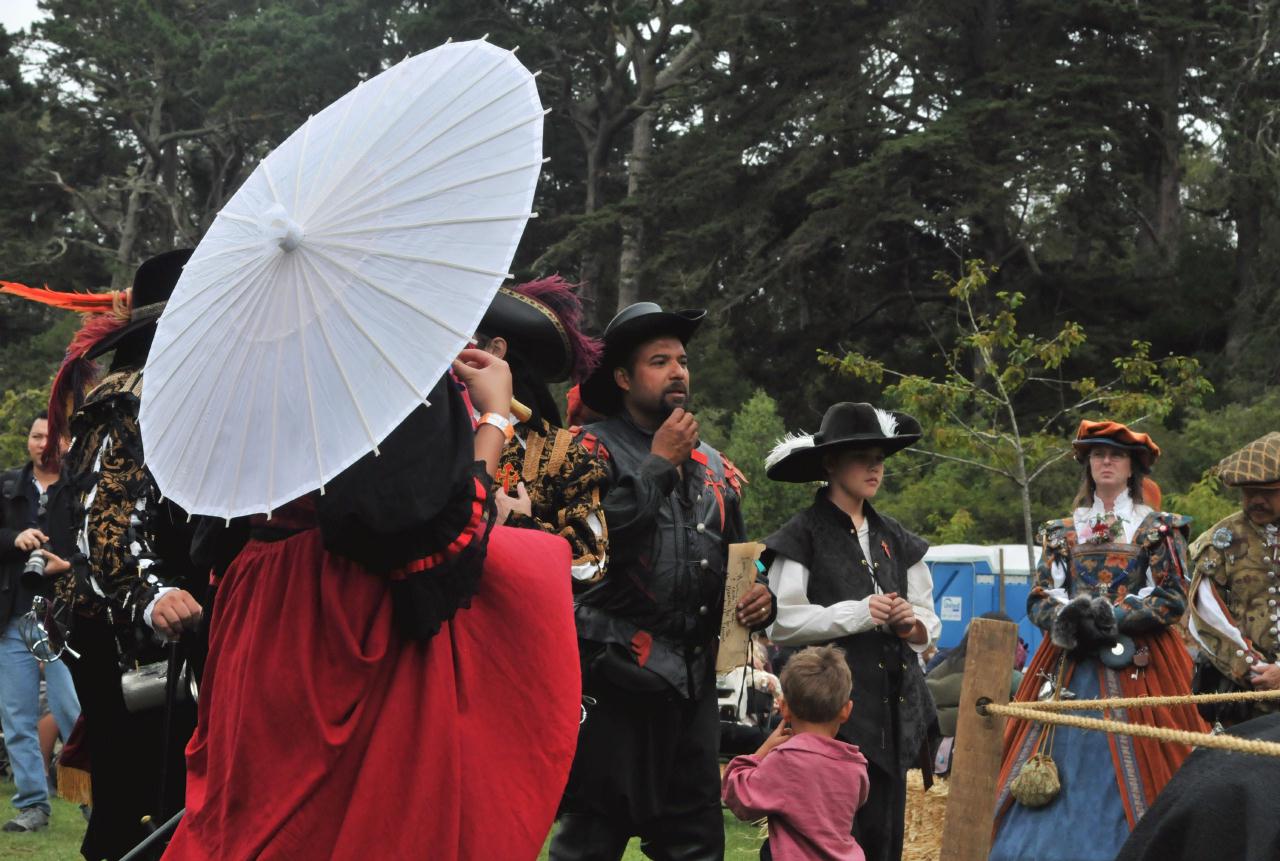 ./Parasol_20080817_145856_Renaissance_Fair_2469BCX.jpg