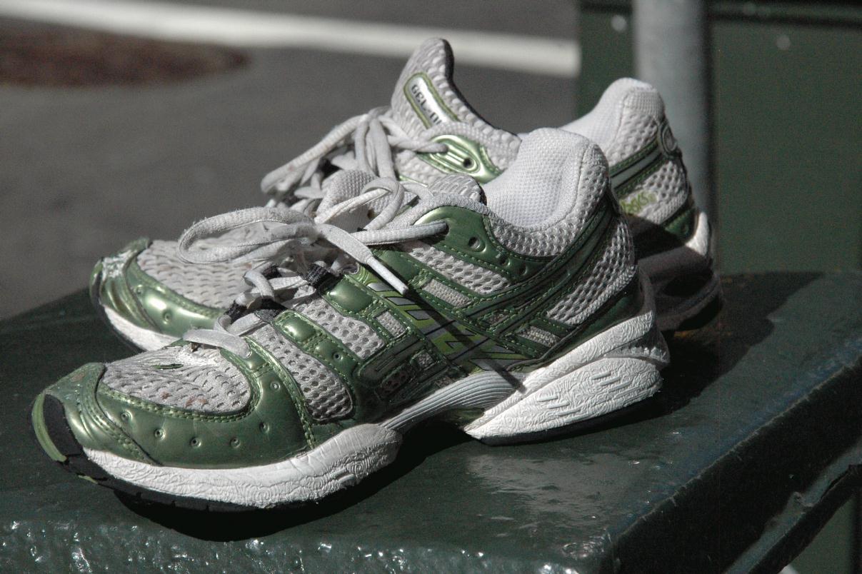 ./Athletic_Shoe_20070000_9854T.jpg