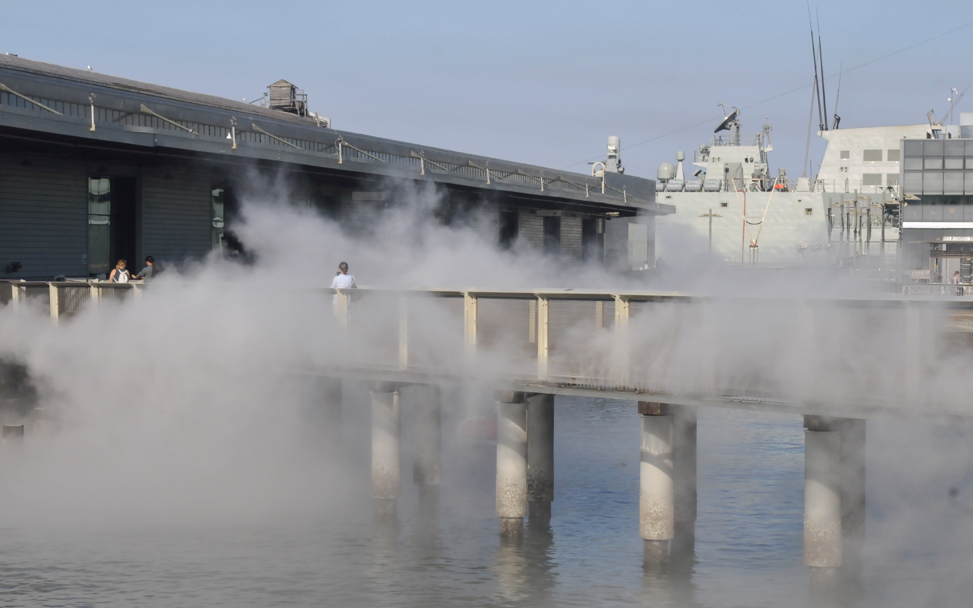 ./Fog_Bridge_by_Fujiko_Nakaya_20191011_160456_C19_3952.jpg