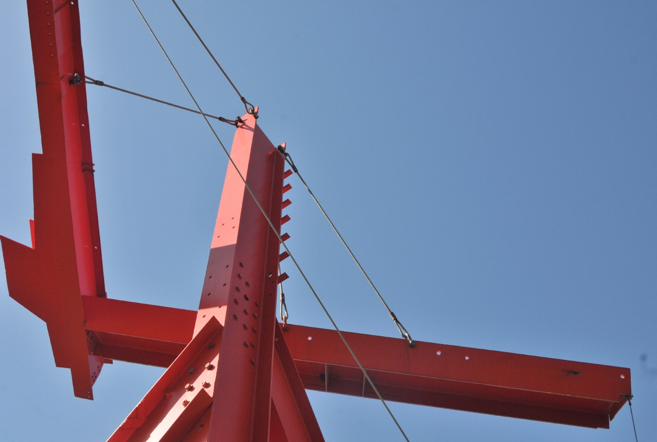 ./Mark_Di_Suvero_Magma_20140223_132534_C14_1147.jpg