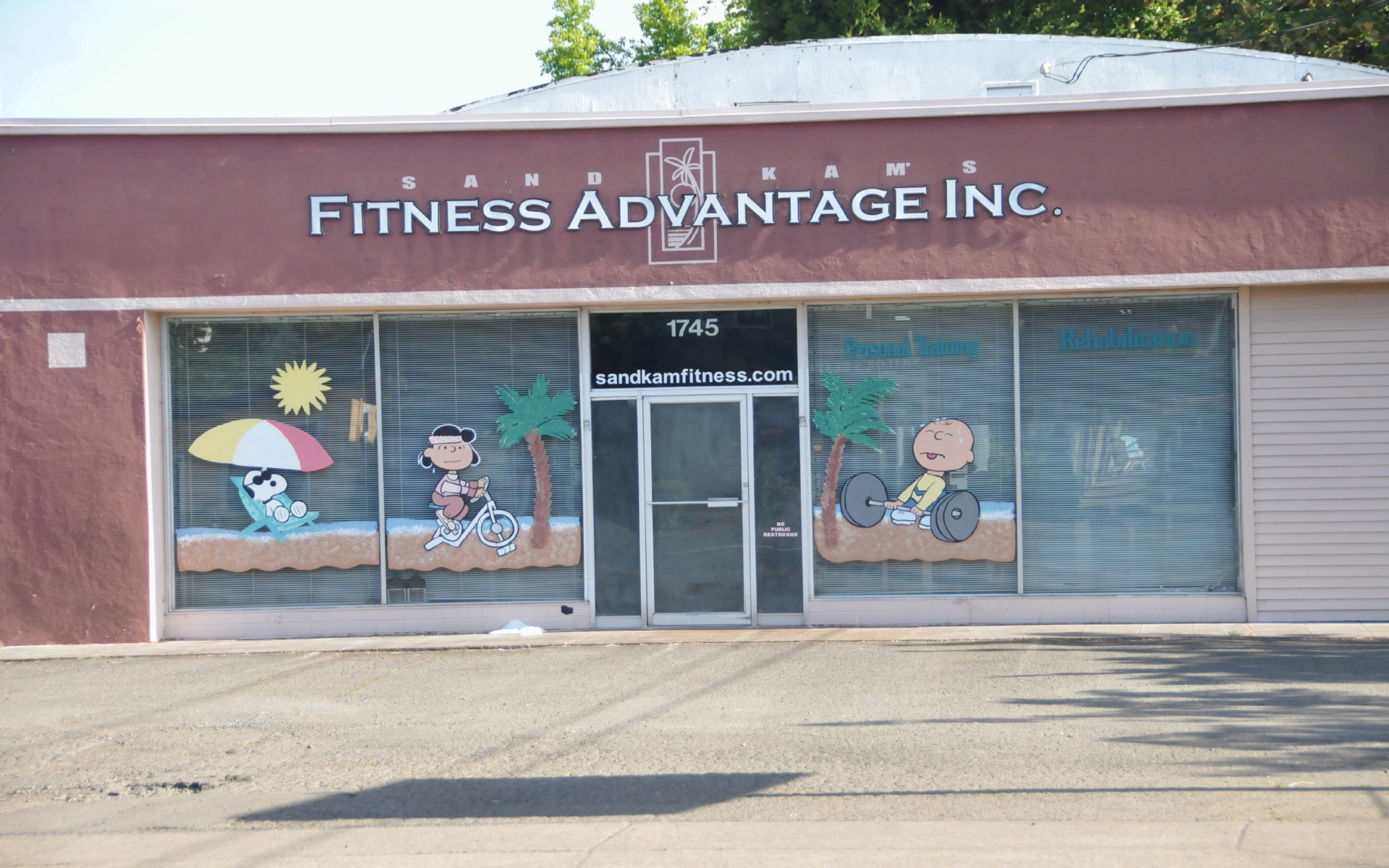 ./Fitness_Advantage_Window_Mural_20240524_090057_C24_0051.jpg