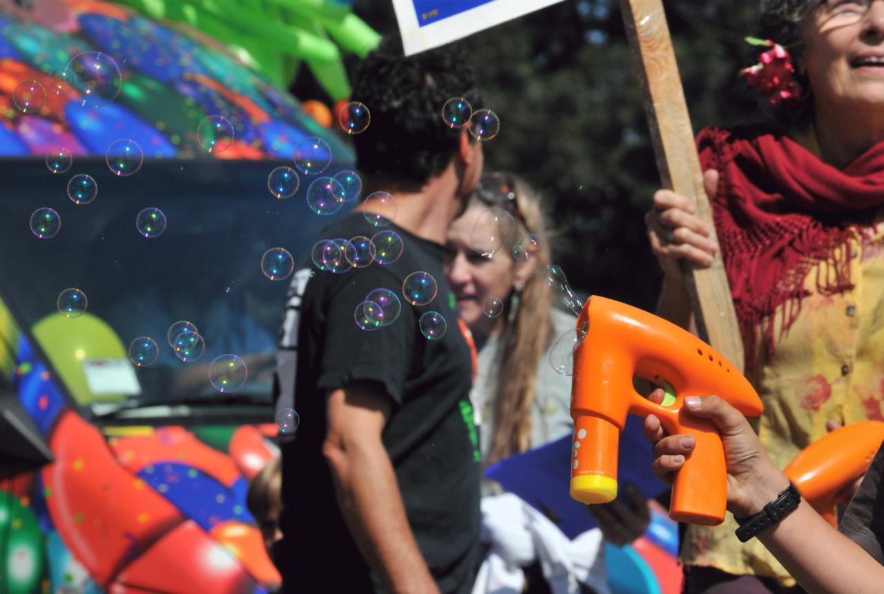 ./Soap_Bubbles20080928_131722_How_Berkeley_6324BCX.jpg