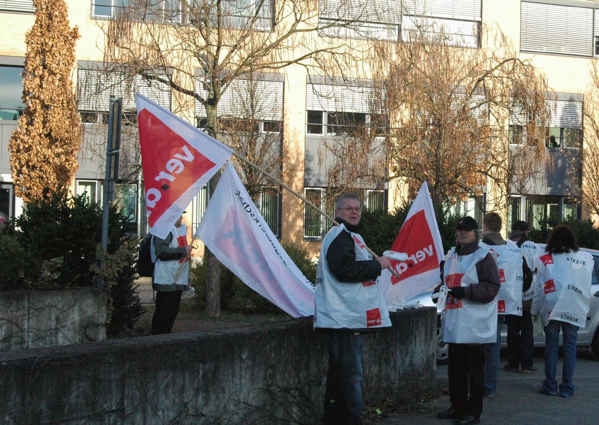 ./StrikeKarlsruheGermany2008_0429B.jpg