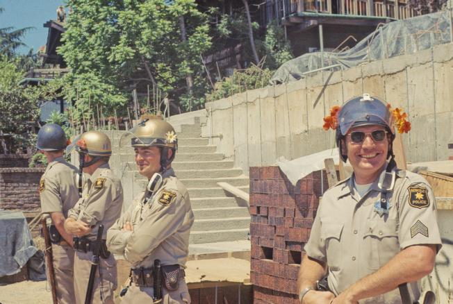 ./Pepples_Park_Protest_Berkeleuy_California_1969_20050702_BCX_03.jpg