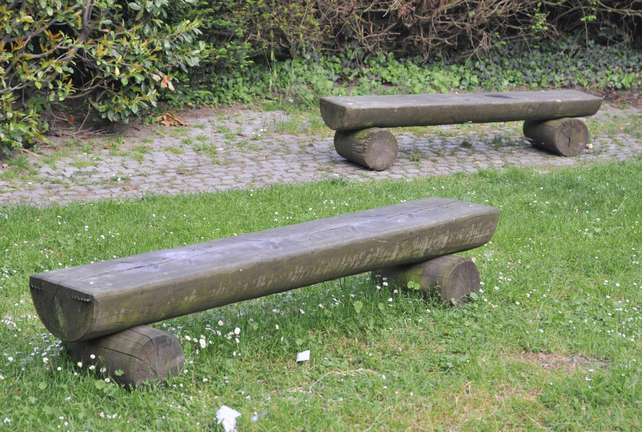 ./Bench_20090507_192652_Karlsruhe_Germany_4528BCX.jpg