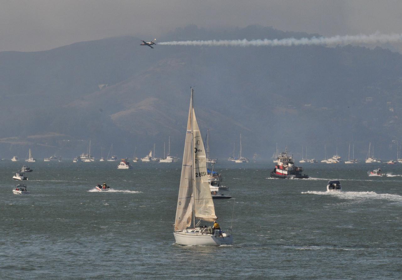 ./FleetWeek20091010_144556_9853BCX.jpg