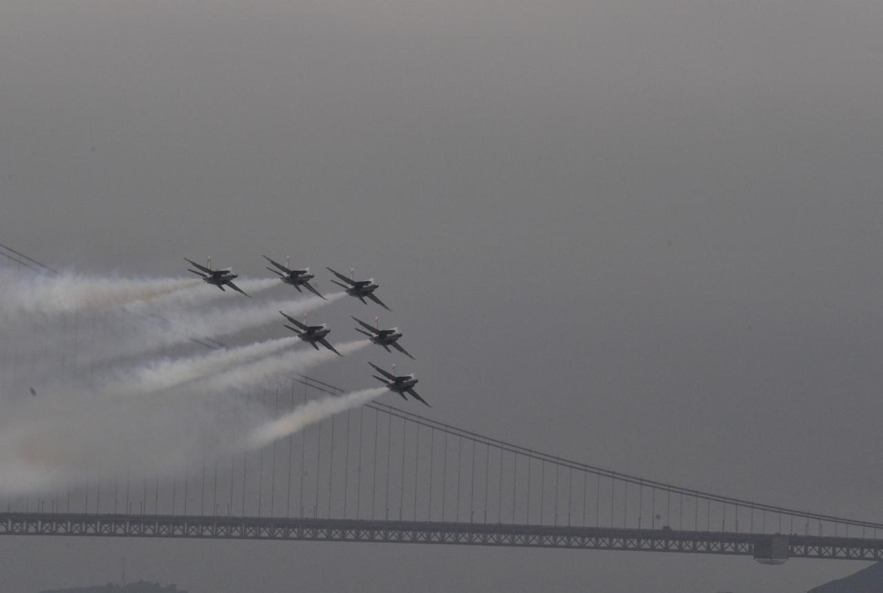 ./FleetWeek20091010_151848_9934BCX.jpg