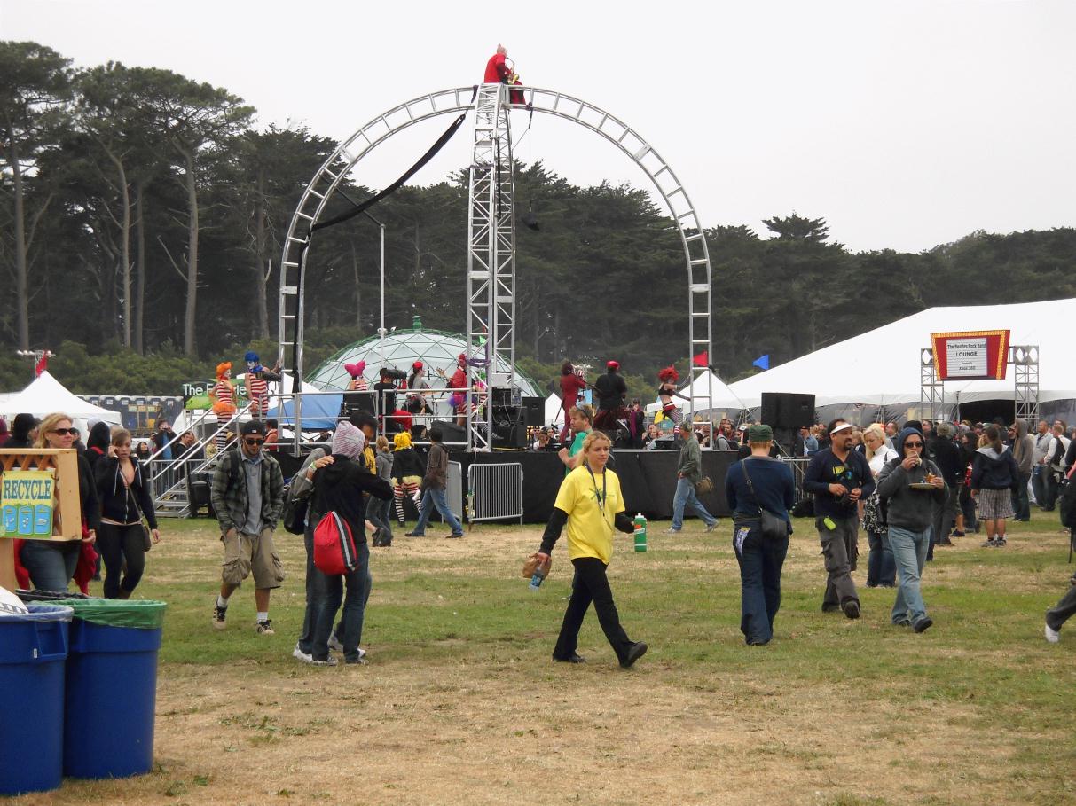 ./OutsideLands20090830_07_172602_0107CPB.jpg