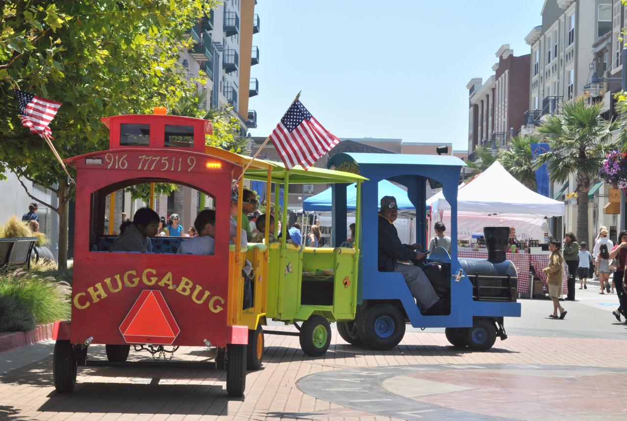 ./BayStreetFestivalEmeryville20080719_1392BCX.jpg