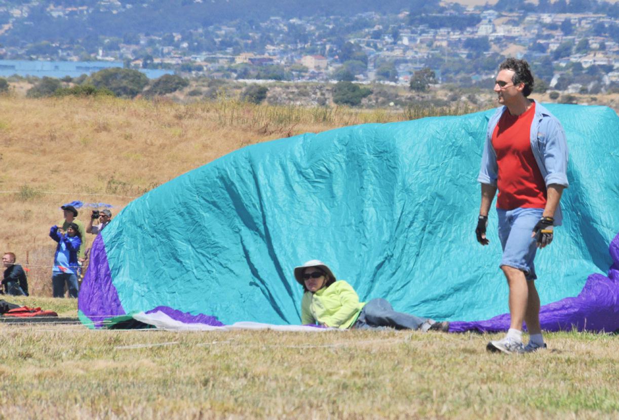 ./BerkeleyKite20090725_10_133302_6721TNT.jpg