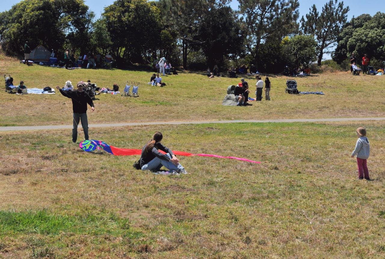 ./BerkeleyKite20090725_19_134456_7495BCX.jpg