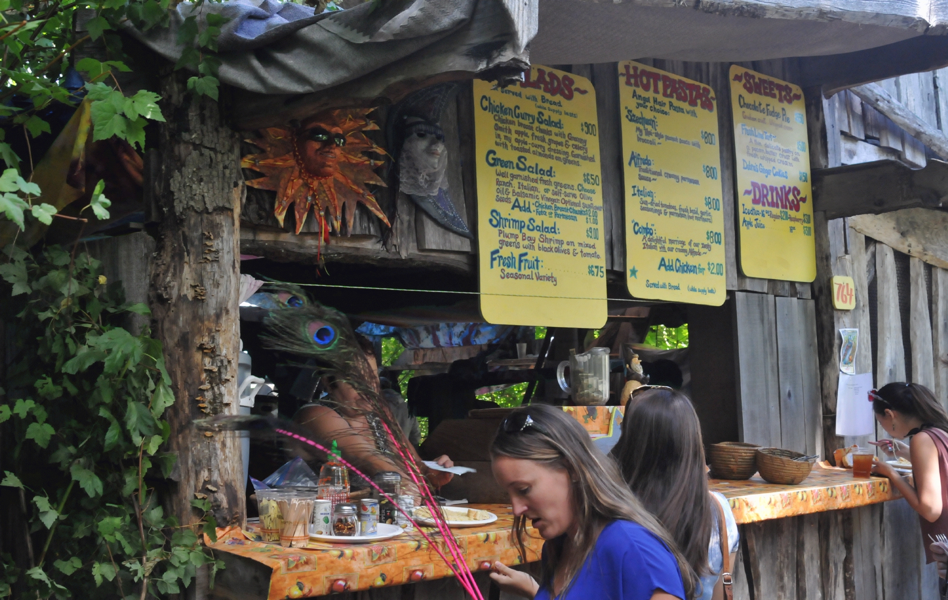 ./Oregon_Country_Fair_20160709_132627_C16_8196.jpg