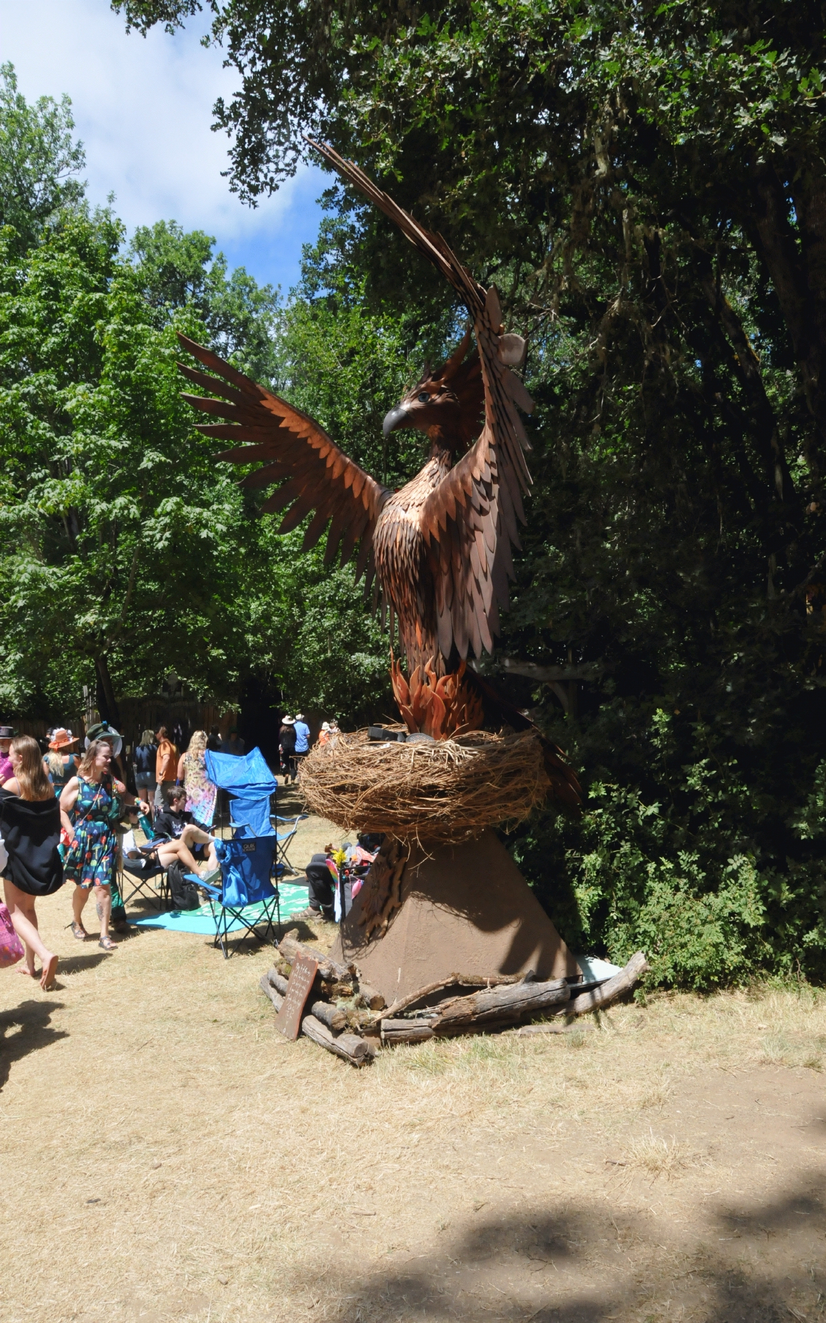 ./Bird_Art_Oregon_Country_Fair_20230708_123550_C23_0779.jpg