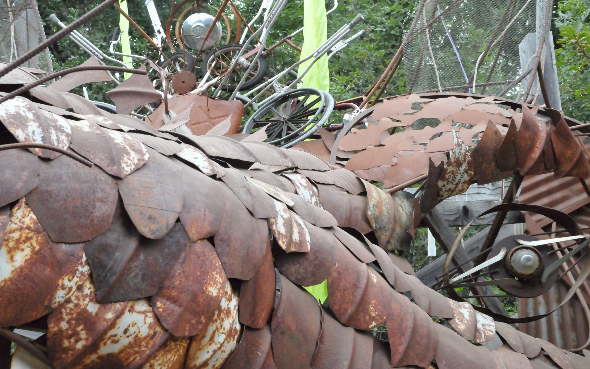 ./Dragon_Facer_Art_Oregon_Country_Fair_105849_C23_0543.jpg