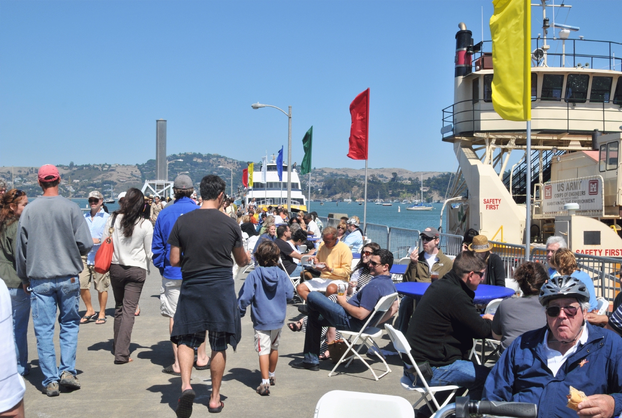 ./Sausalito_Art_Festival_20110903_141711_B11_7728.jpg