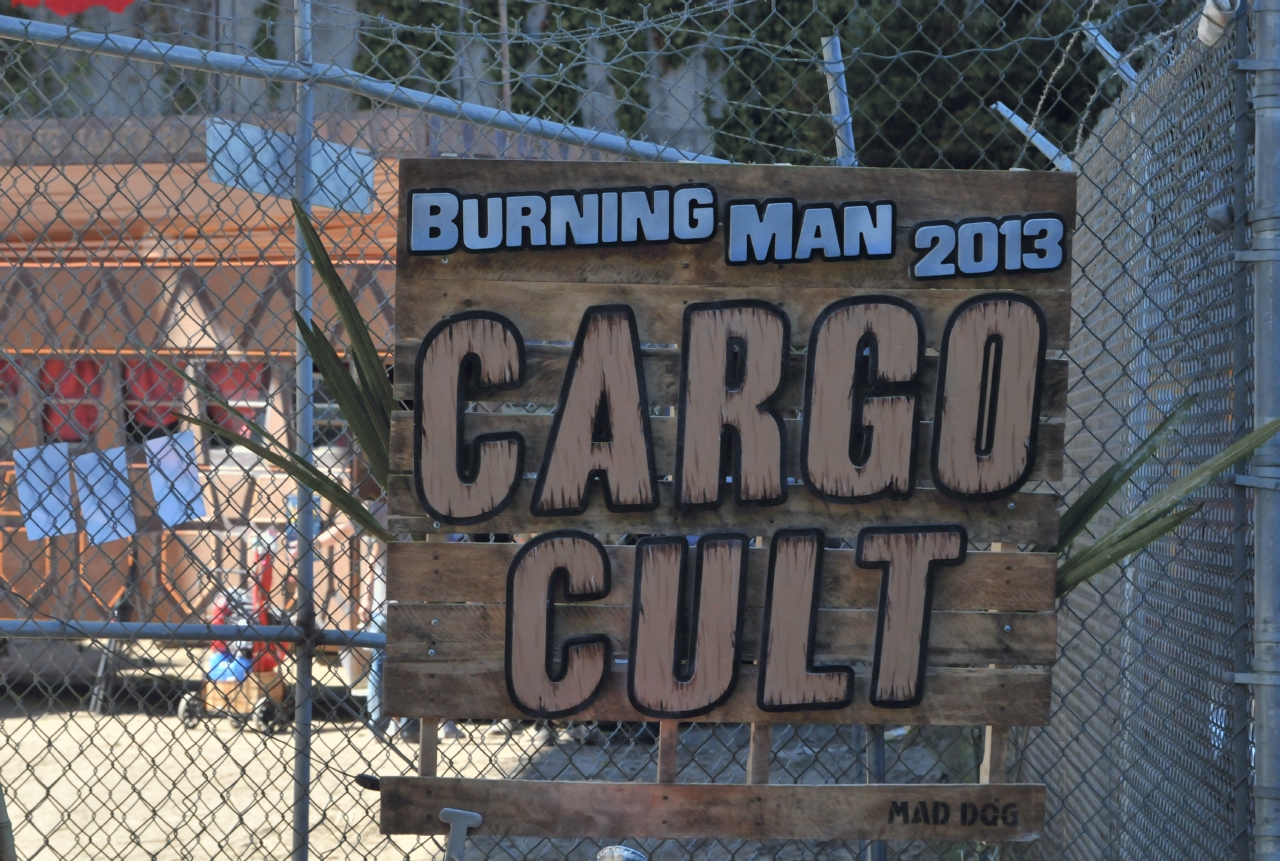 ./Burning_Man_Decompression_20131013_131320_B13_7975.jpg