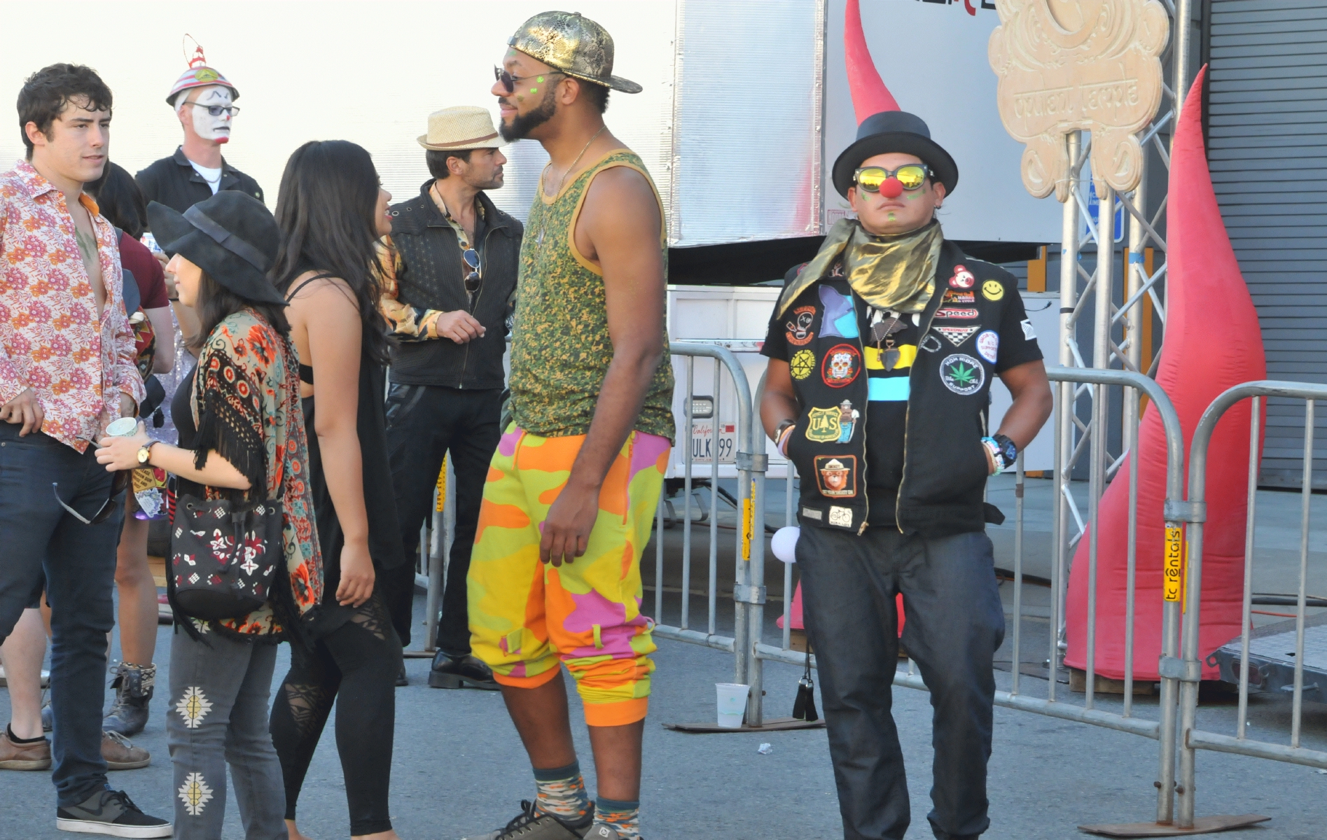 ./Burning_Man_Decompression_20161009_155746_X16_0635.jpg