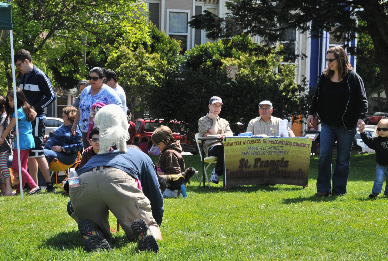 ./DogFestDuboceParkSF20100417_06_113808_3969BCX.jpg