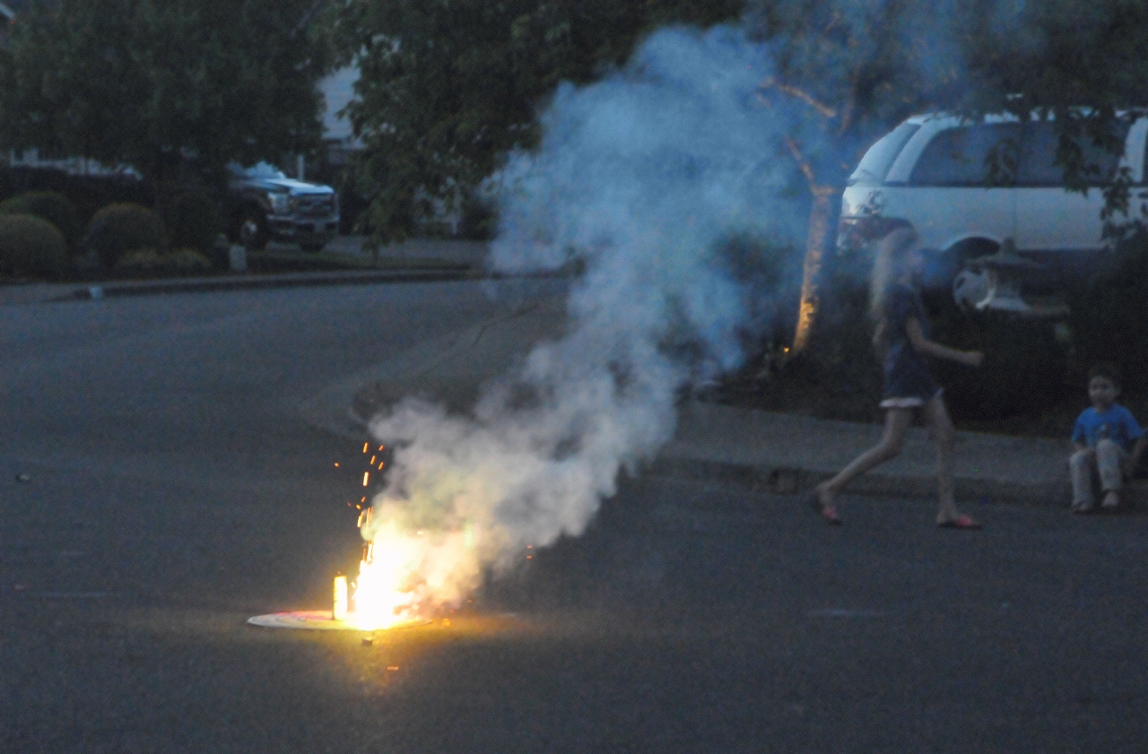 ./Fireworks_Eugene_20160704_212214_C16_7938.jpg