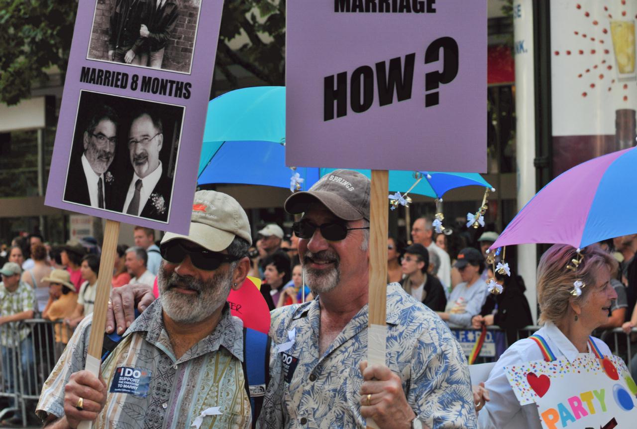 ./LGBTParadeSF20090628_007_105604_5447BCX.jpg