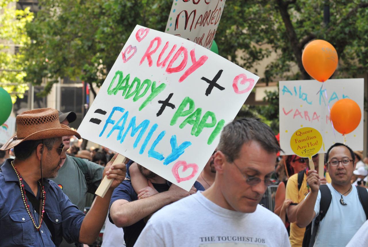 ./LGBTParadeSF20090628_044_112158_5581BCX.jpg