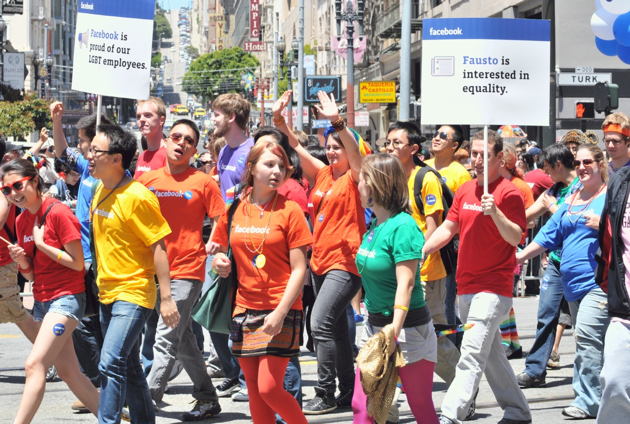 ./Pride_Parade_20110626_134102_B11_6612.jpg